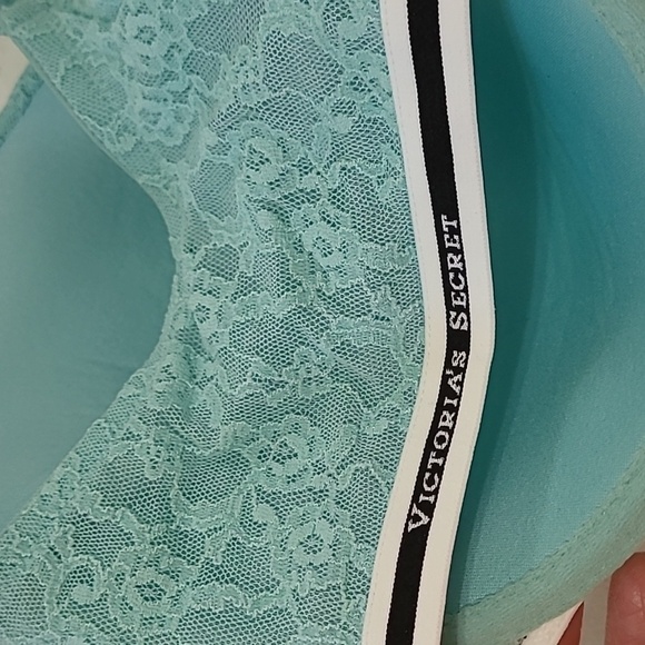 Victoria's Secret Light Teal Blue Lace Lined Perfect Coverage Bra size 40D - Picture 5 of 7